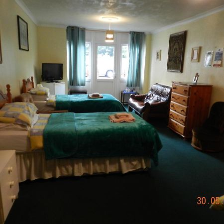 The Jays Guest House アルモンズベリー エクステリア 写真